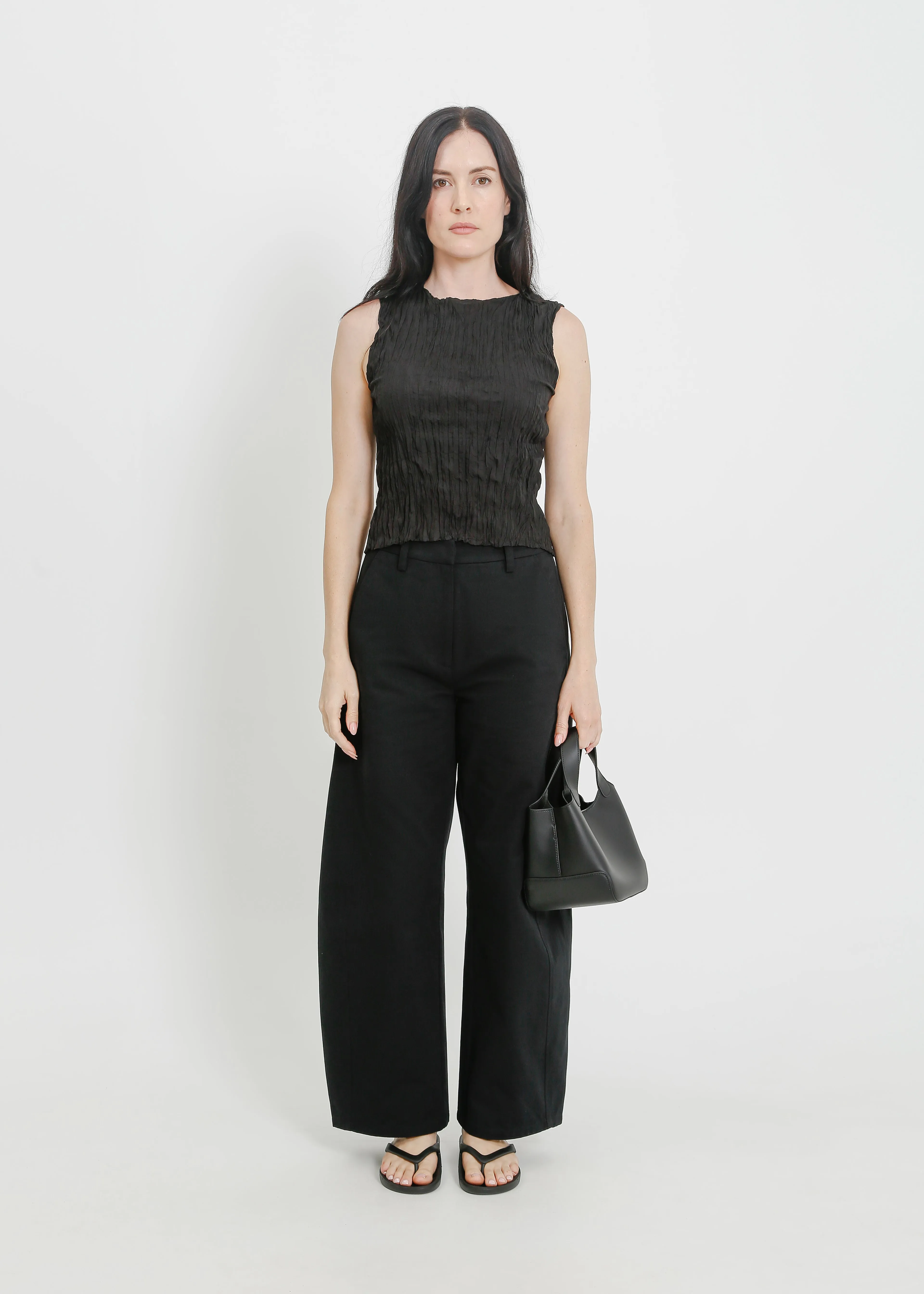 ALFIE BUCKET BAG / BLACK