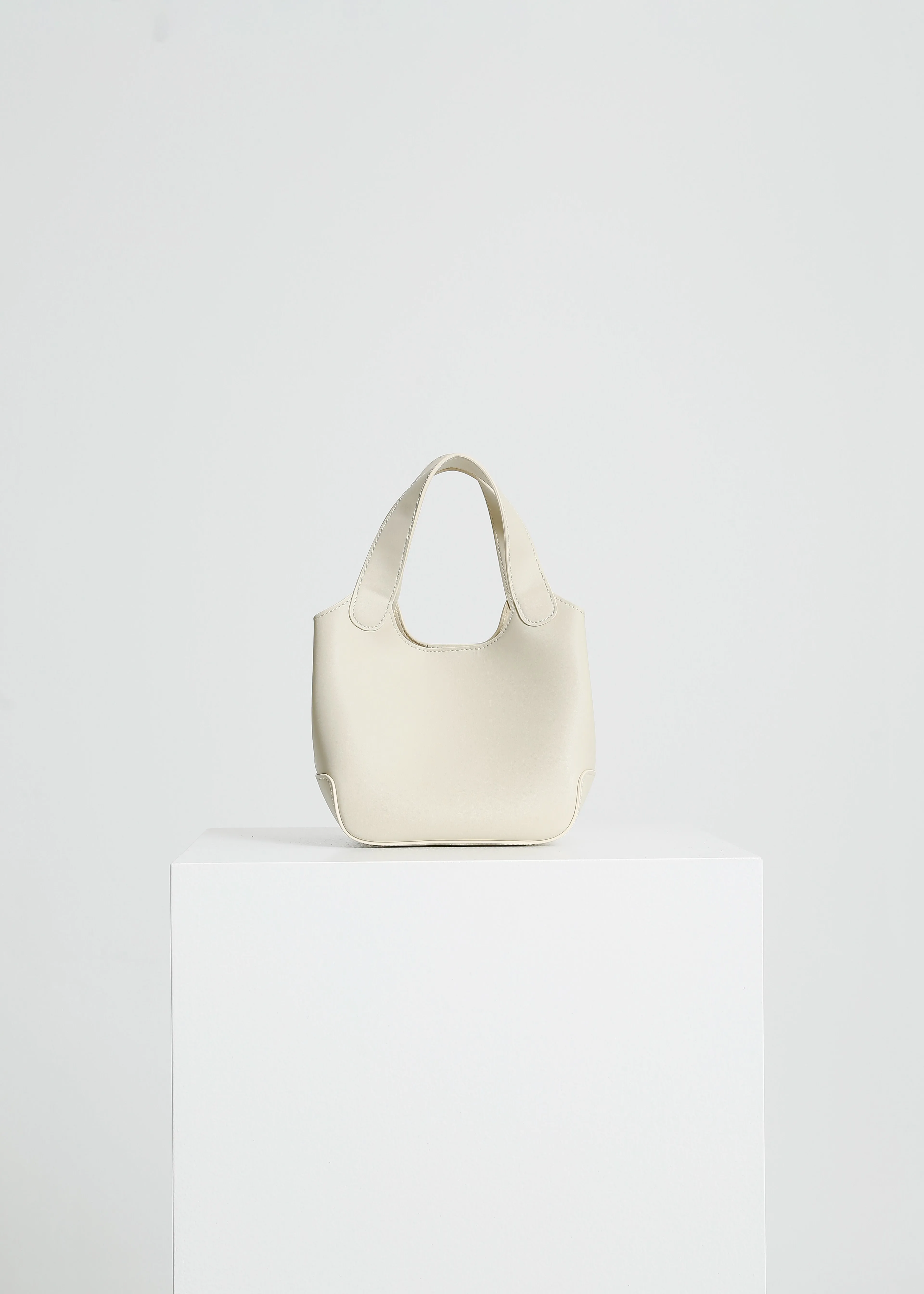 ALFIE BUCKET BAG / PEARL