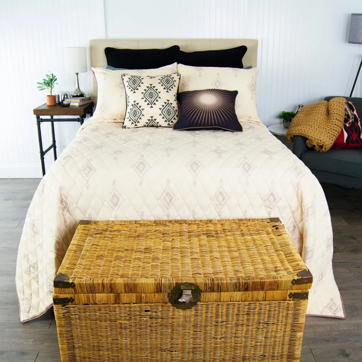 Mesa Quilted Bedding Set - Queen